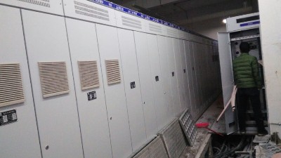 配電柜放低水位還是高水位好【千亞電氣】